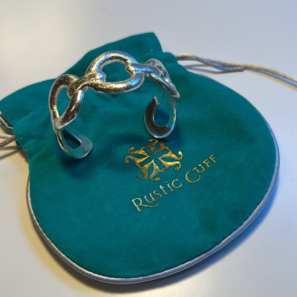 Modern Silver Interconnected Circle Bracelet - image 5